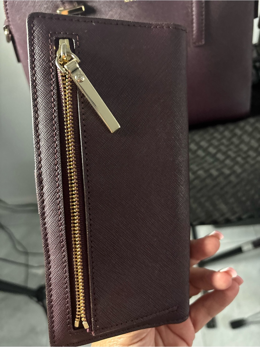 kate spade plum saffiano satchel with matching wallet - Picture 7 of 9